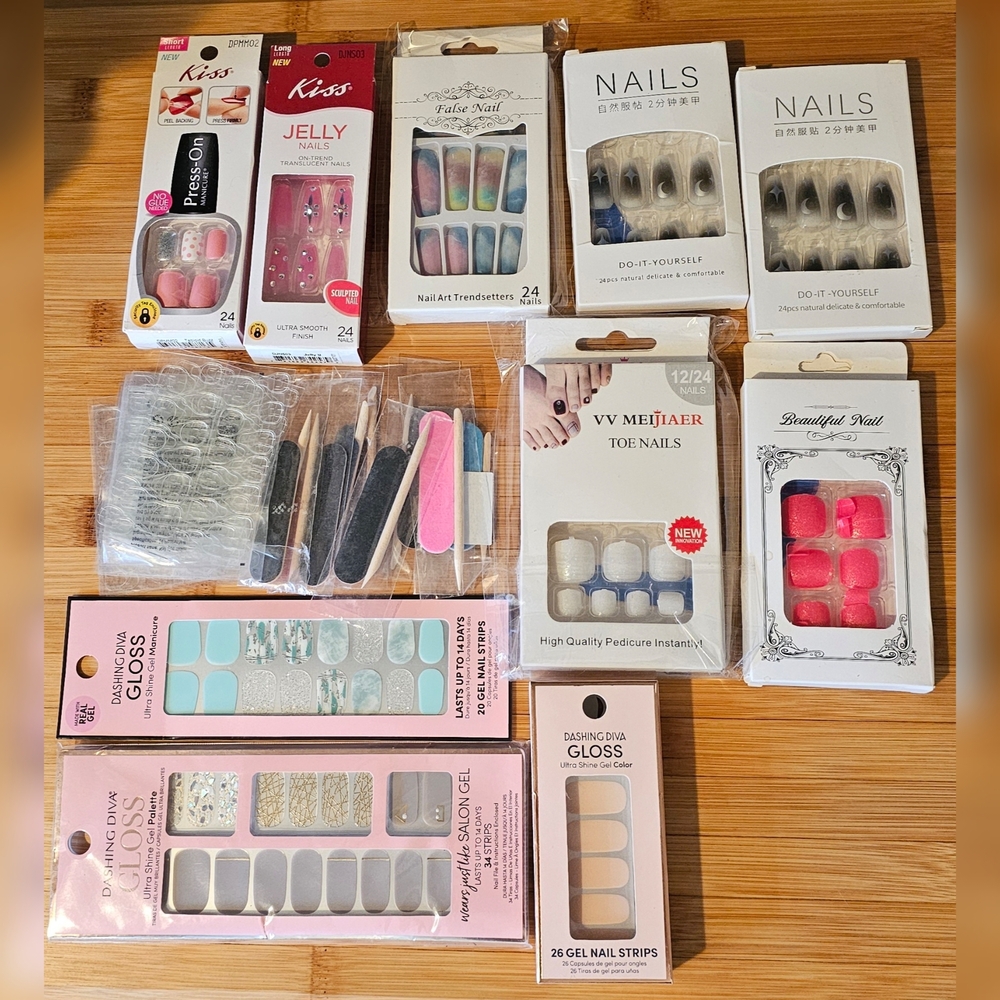 Assorted Acrylic Nail and Pedicure Collection with Makeup Bag New in Package